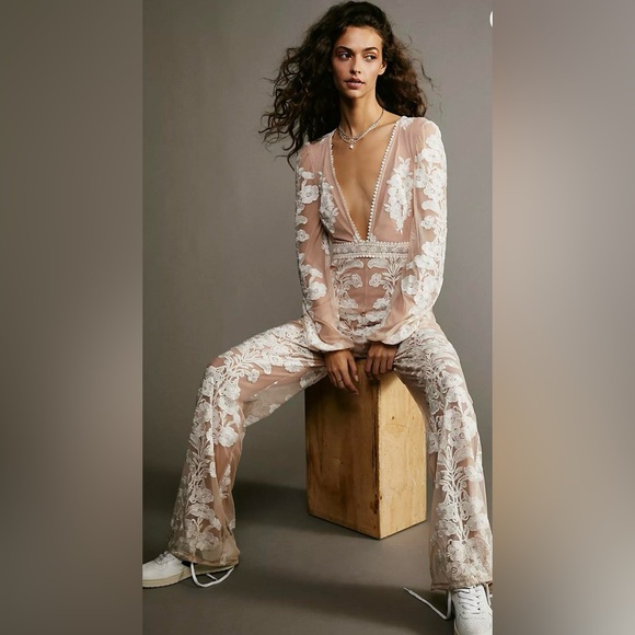 NWTFree People x For Love & LemonsTemecula Embroidered Lace JumpsuitXS